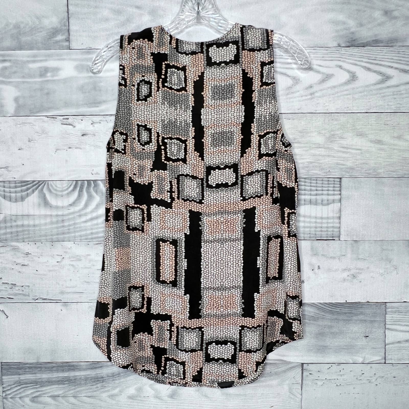 Charlie Jade Silk Geometric Sleeveless Top - Second Seams