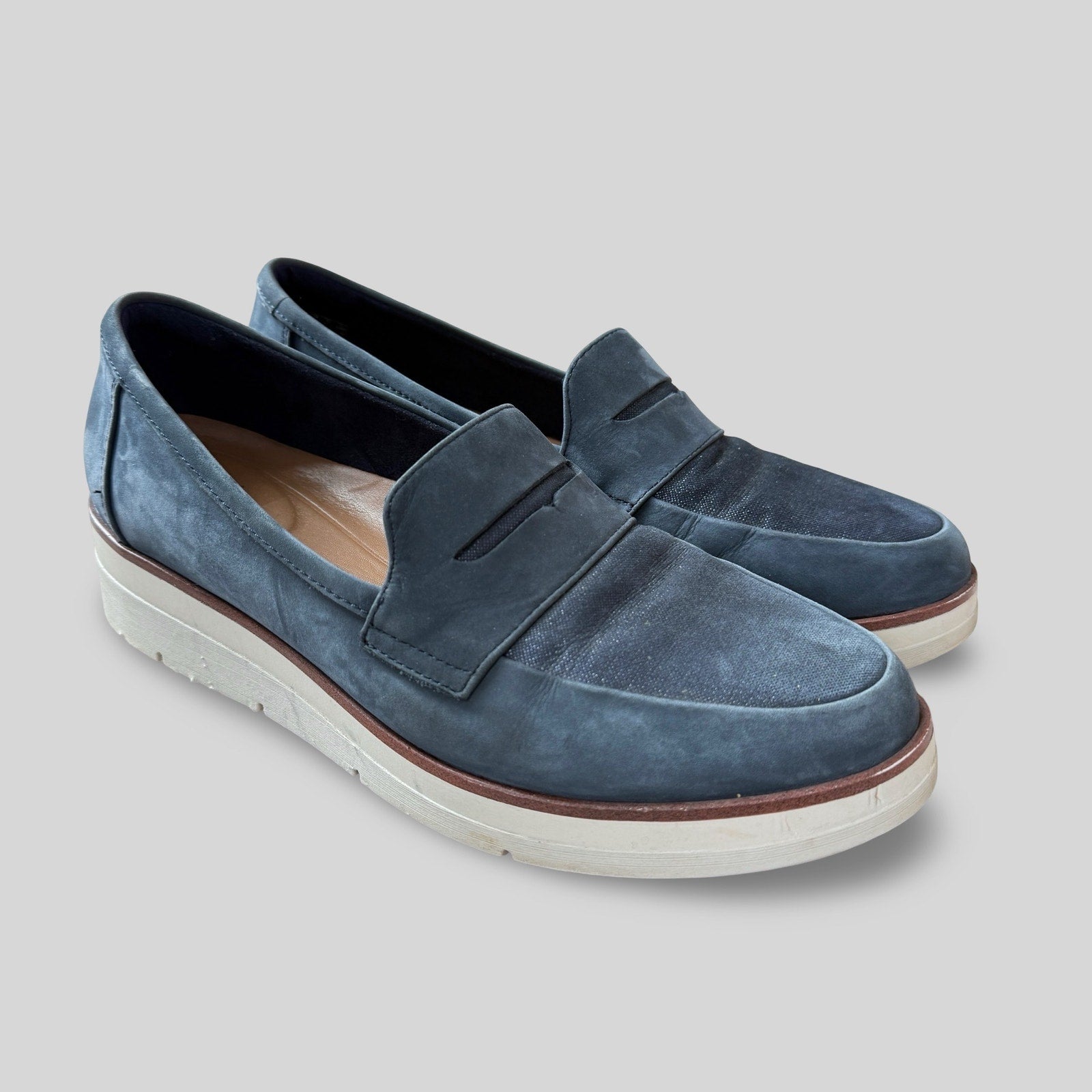 Clarks Unstructured Suede Loafers - Size 10 - Second Seams